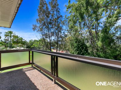 4 / 2 James Street, Urangan