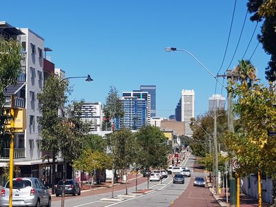 27 / 133 Lincoln Street, Perth