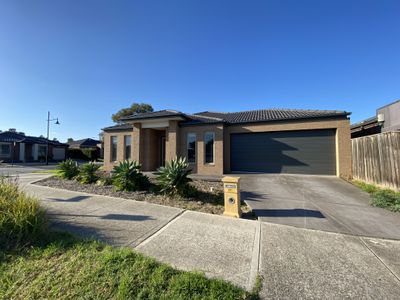 27 Tyler Crescent, Tarneit