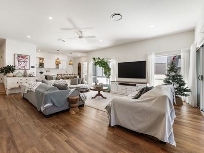 68 East Street, Redwood