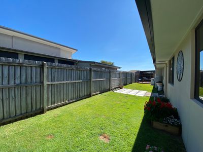 6 Dundee Drive, Kawungan