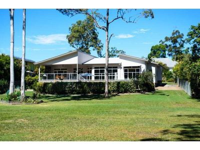 16 Tingara Court, Tewantin