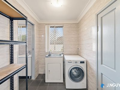 14 Kambala Crescent, Fairfield West