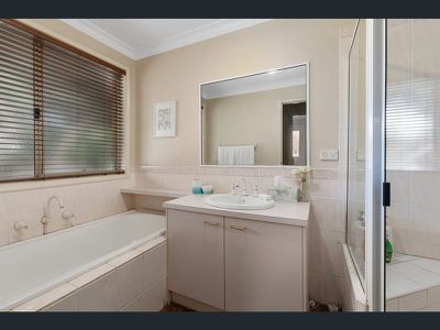 6 McCluskey Court, Seymour