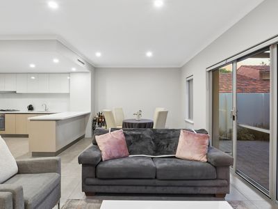 406C Canning Highway, Como