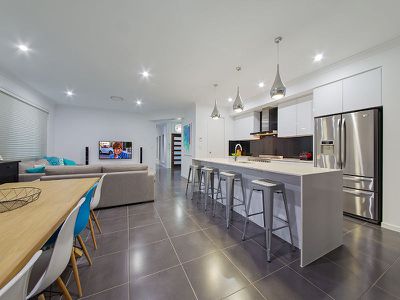 19 Gardenia Pl, Wakerley