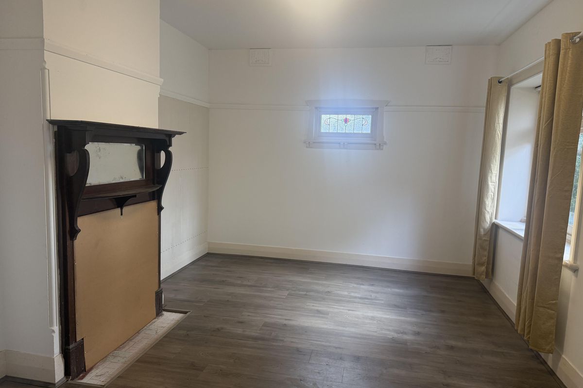 70 Tarrants Avenue, Eastwood
