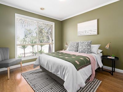32 Macquarie Drive, Wyndham Vale