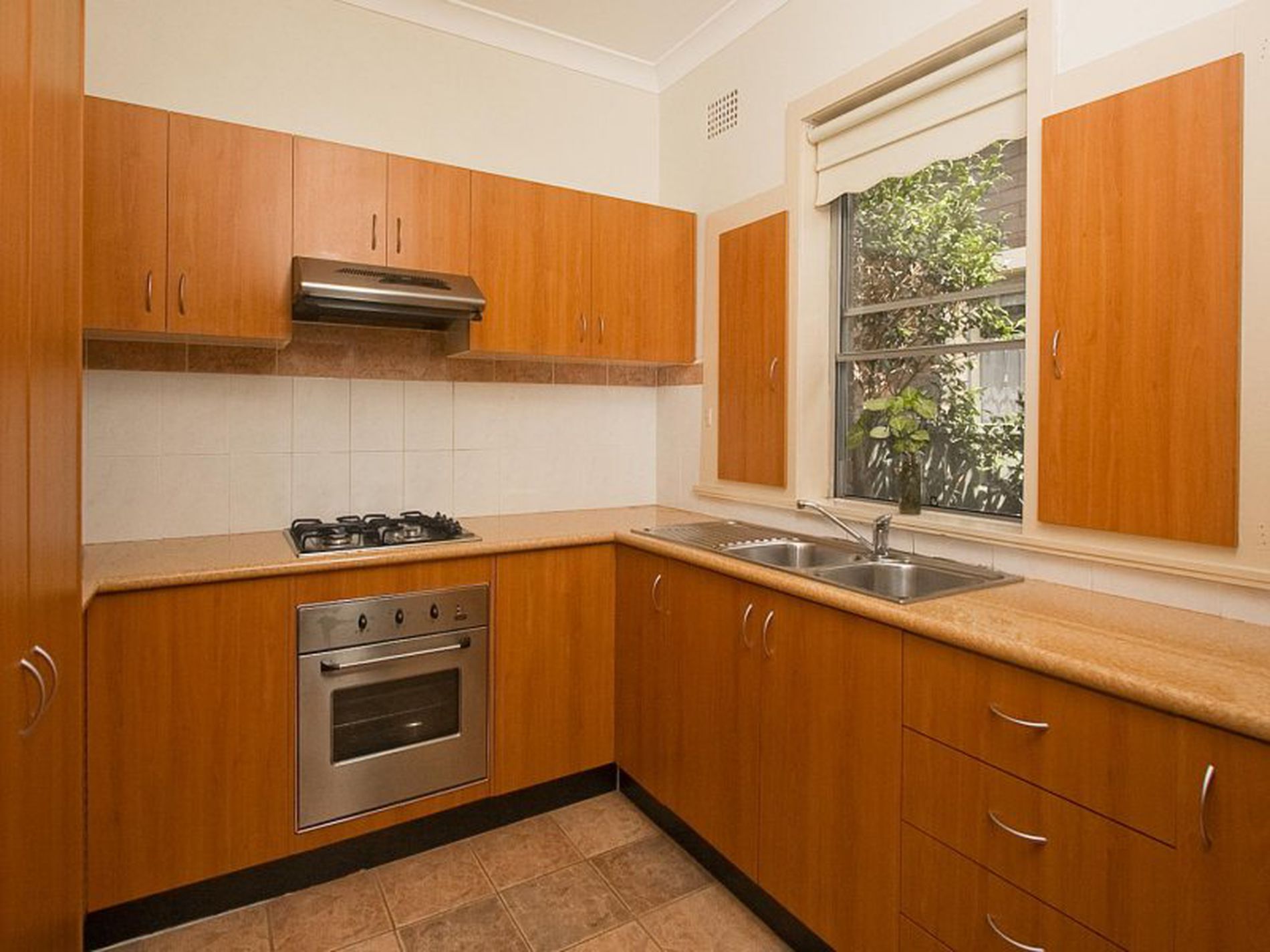 18 George Street, Eastlakes