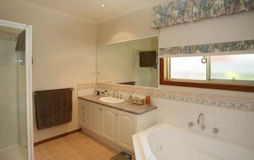 28 Sanctuary Way, Beaconsfield