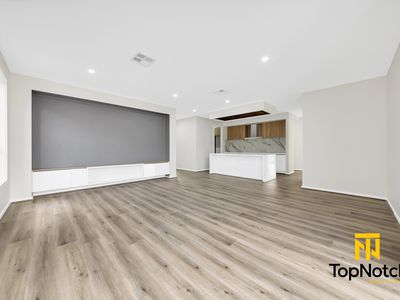 469 LITHGOW STREET, Beveridge