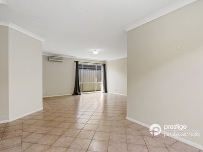 4 Sandover Court, Wattle Grove