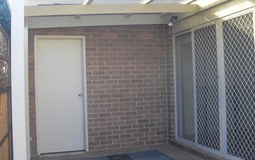 2 / 34 Sing Street, Berwick