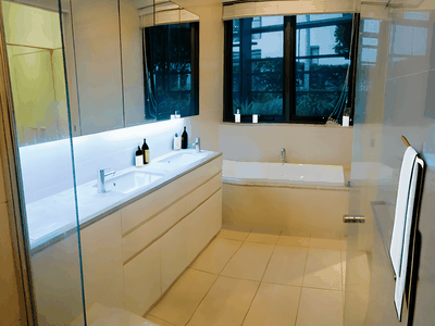 2102 / 1 Marina Promenade, Paradise Point