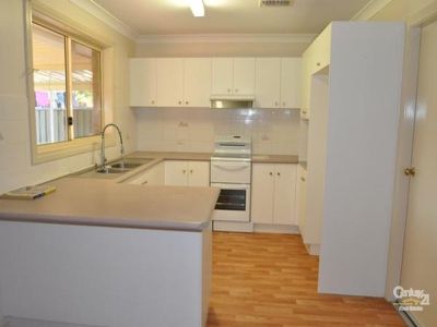 7 Kestrel Close, Dubbo