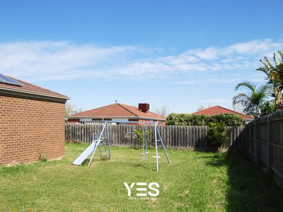 86 Calais Circuit, Cranbourne West