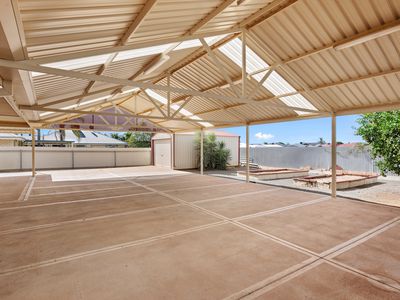 14 Smythe Drive, Broadwood
