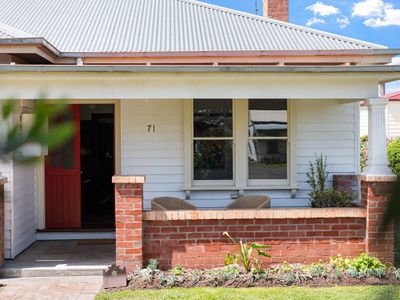 71 Princes Highway, Port Fairy