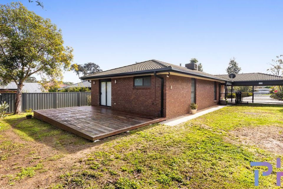 8 Cousins Street, Strathdale