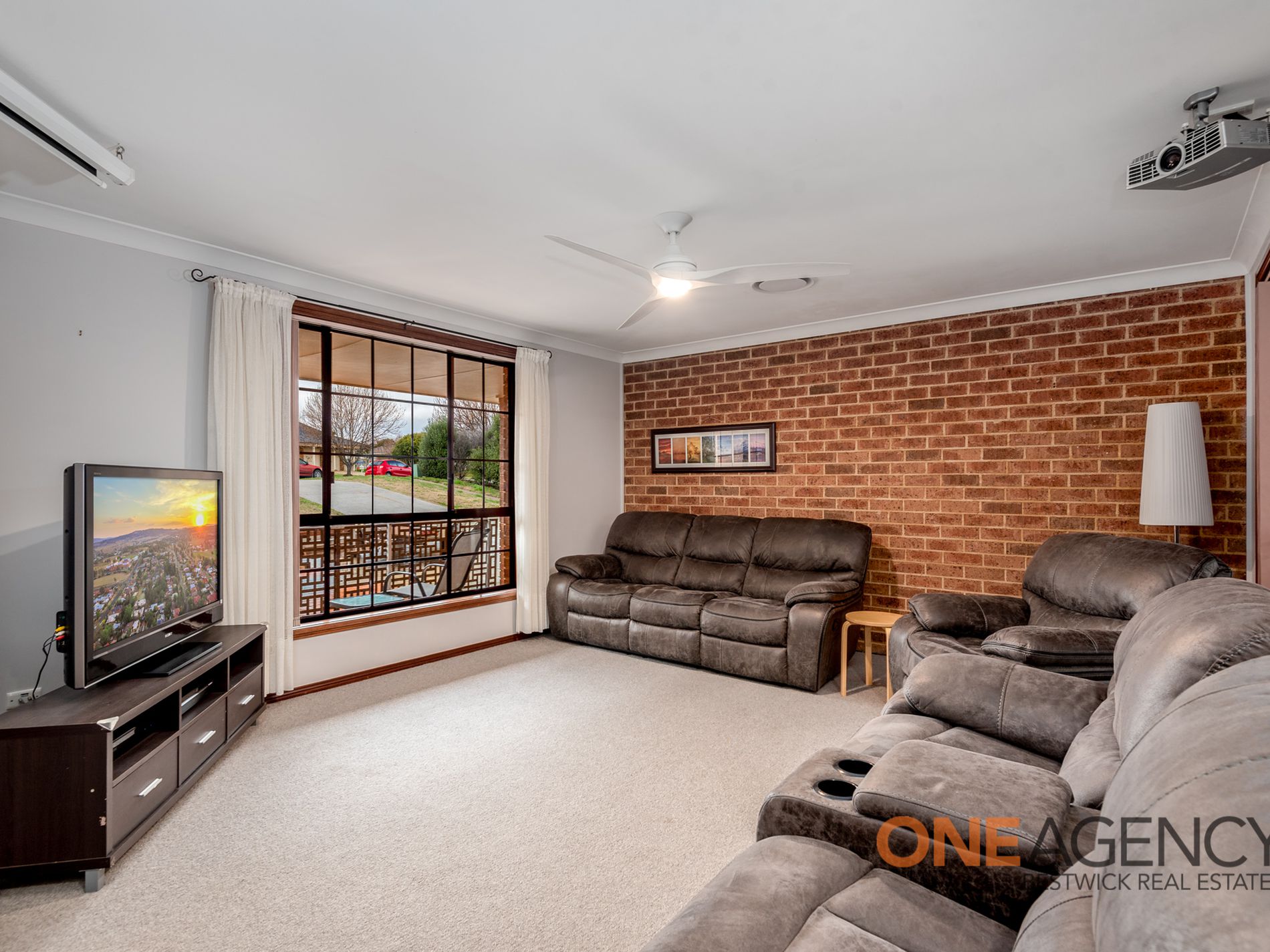 10 Finley Close, Windradyne