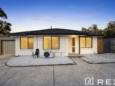 5 / 16 Heywood Crescent, Cranbourne North