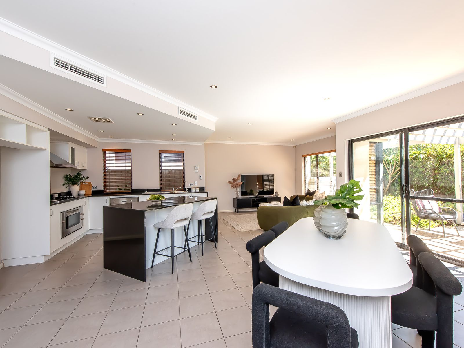 15A Calais Road, Scarborough