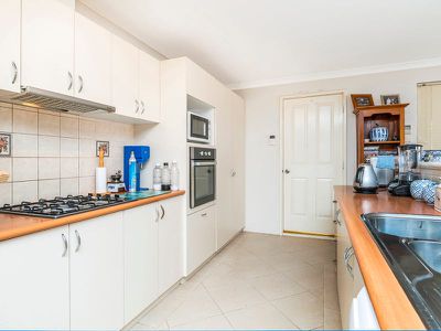 SOLD 4 Amery, Como