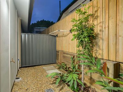 1 / 28 Howsan Street, Mount Gravatt East