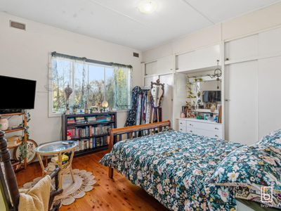 13 & 13A Manuka Parade, Gorokan