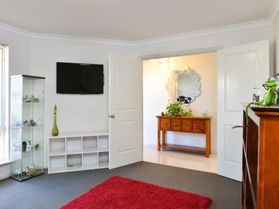 9 Sanders Close, Somerville