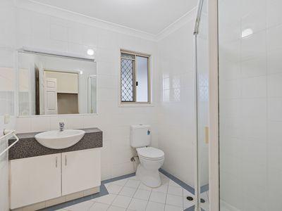 1 / 3 BRONBERG COURT, Southport