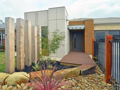 27 Paraffin Drive, Leopold