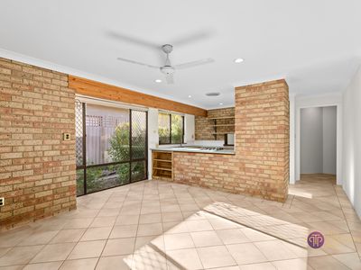 18 Elm Close, Camillo