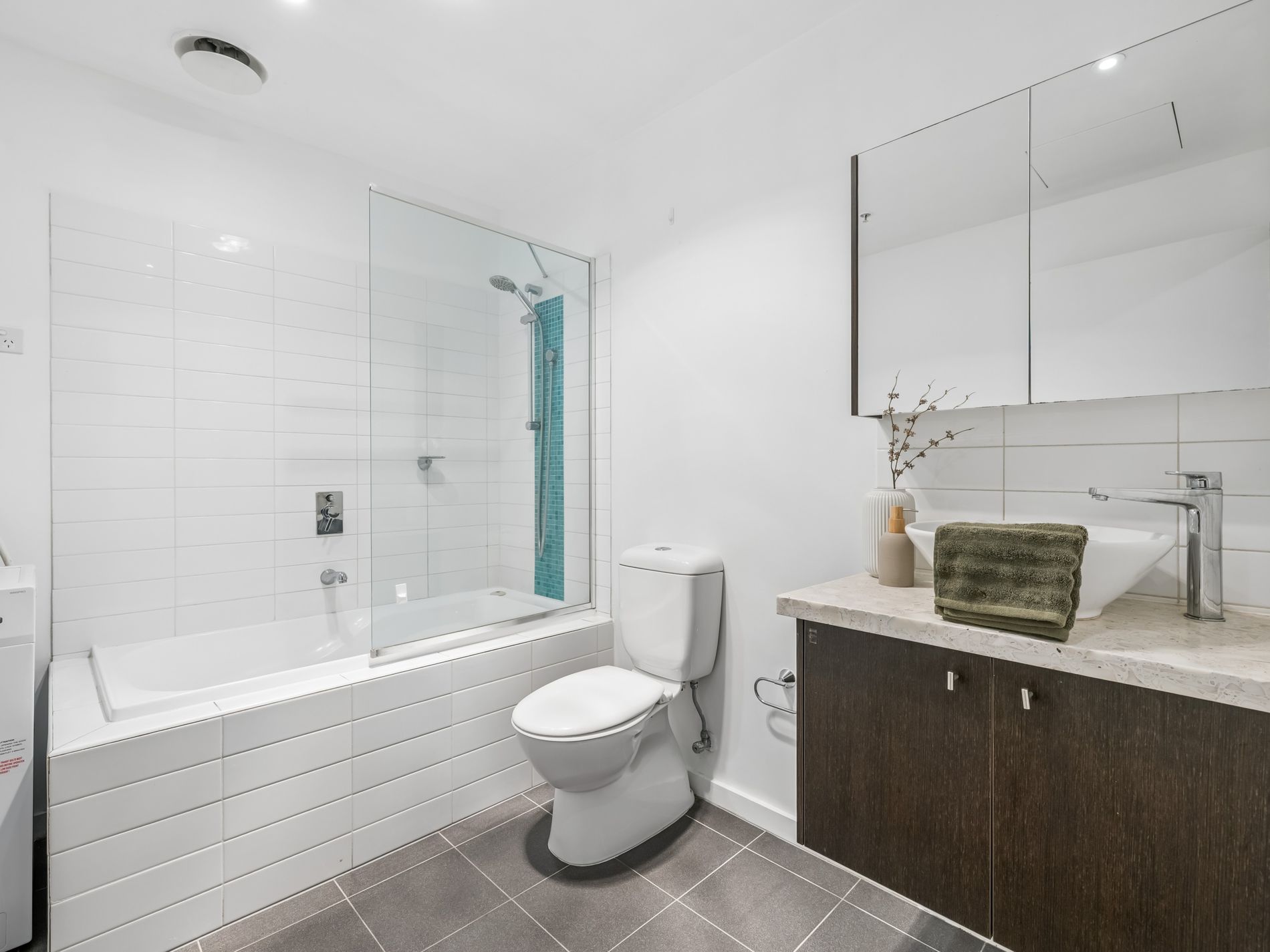 209 / 250 Barkly Street, Footscray