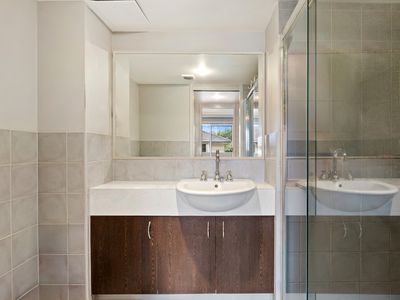504 / 33 CLARK STREET, Biggera Waters