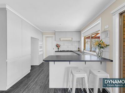 8 Wick Close, Craigieburn