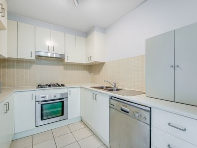 32 / 33-39 Lachlan Street, Warwick Farm