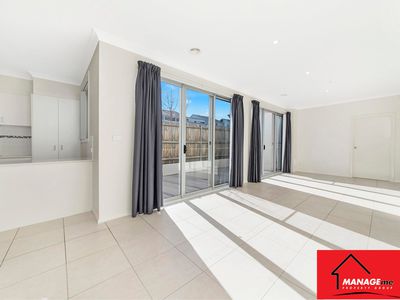 1 Tom Nicholas Crescent, Forde