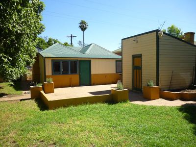 72 Macleay Street, Dubbo