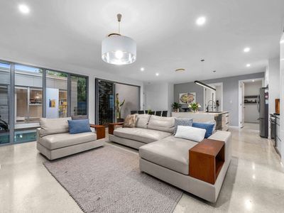 9 Foxwood Circuit, Wakerley