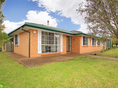54 Tarra Cres, Oak Flats