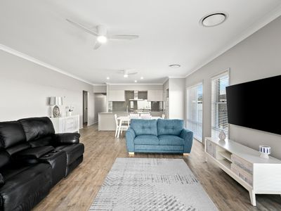21 Alkira Circuit, Horsley
