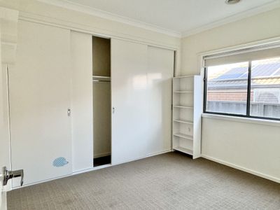 40 Grovedale Way, Manor Lakes