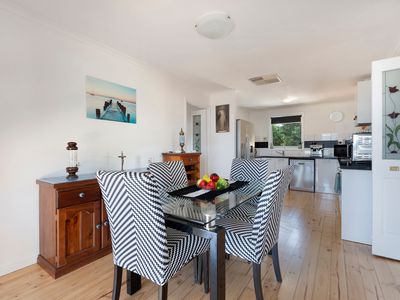 12 Manoora Drive, Hallett Cove