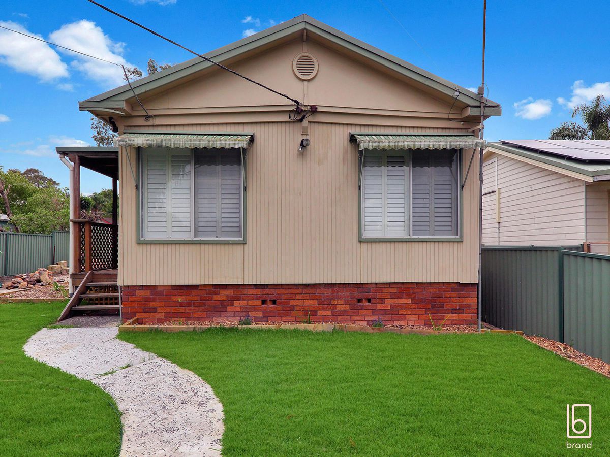 33 Hughes Avenue, Kanwal