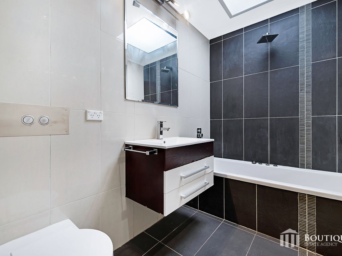10 Lipton Drive, Dandenong North
