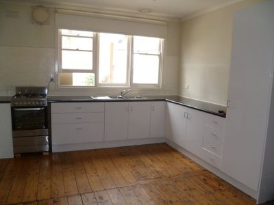 196 Autumn Street, Geelong West