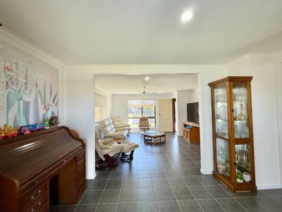 24 South Street, Urangan