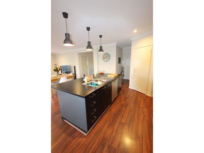 46 Estuary Boulevard, Leopold