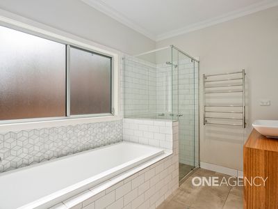 9 Nob Hill Drive, Oak Flats